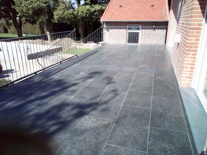 Terrasse en pierre bleu 1 Laon