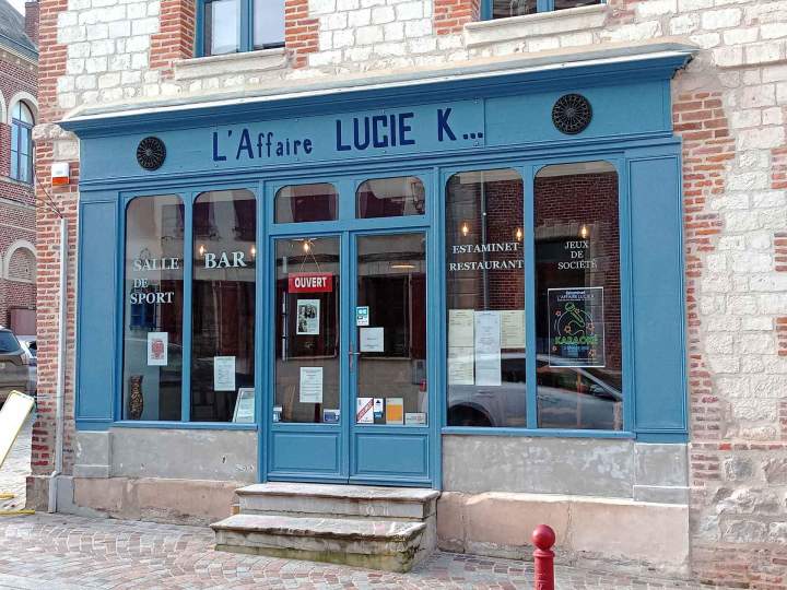 Vitrine de commerce Laon